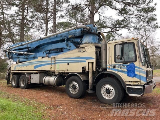Mack 47M Kravas mašīna- betona sūknis