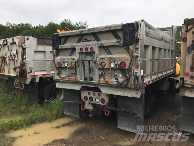 Mack 700 Sniega naži un tīrītāji