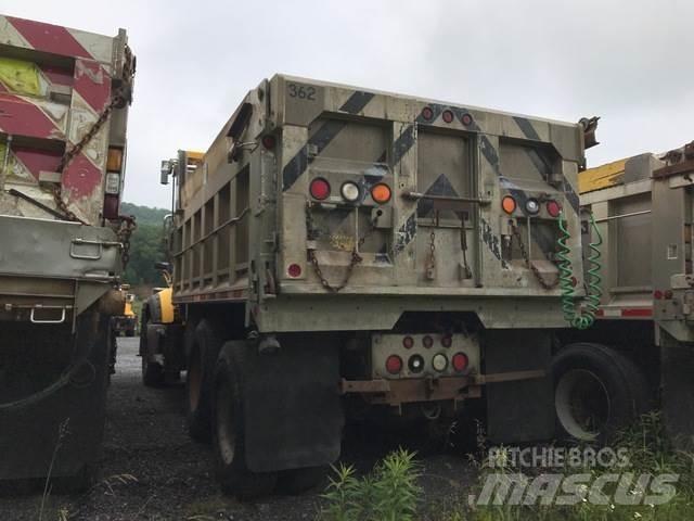 Mack 700 Sniega naži un tīrītāji