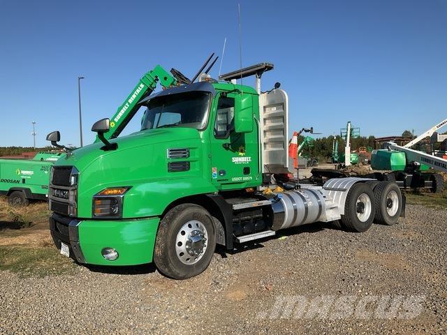 Mack Anthem Vilcēji