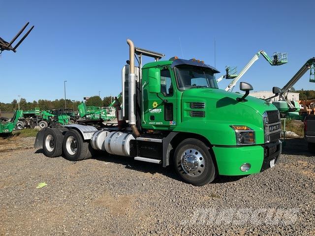 Mack Anthem Vilcēji