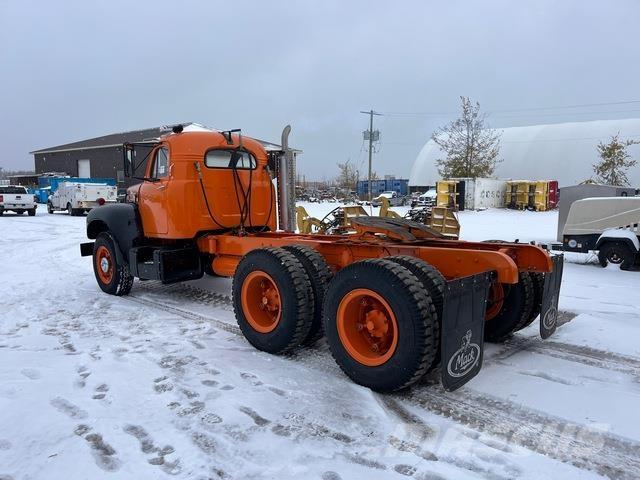 Mack B615T Vilcēji
