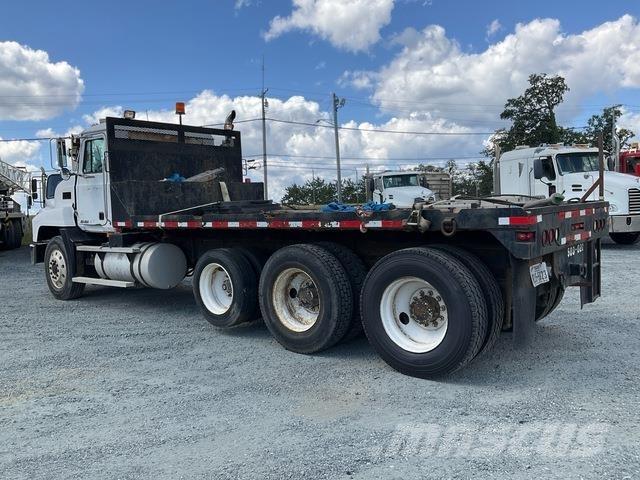 Mack CH 613 Platformas/izkraušana no sāniem