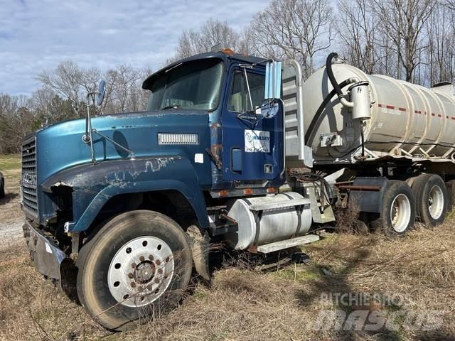 Mack CH613 Vilcēji