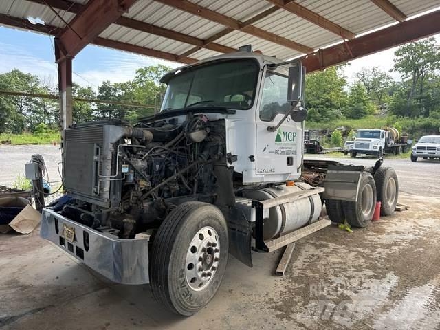 Mack CH613 Vilcēji