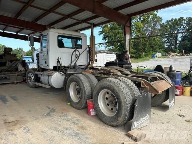 Mack CH613 Vilcēji