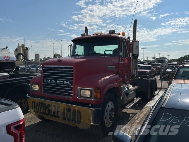 Mack CH613 Vilcēji