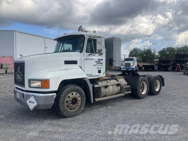 Mack CH613 Vilcēji
