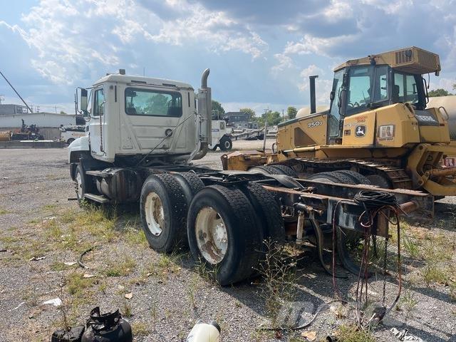 Mack CH613 Vilcēji