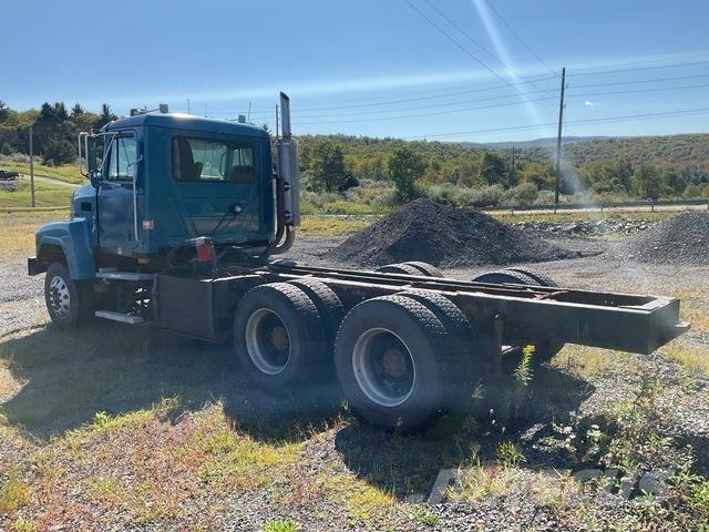 Mack CH613 Kabīnes un interjers