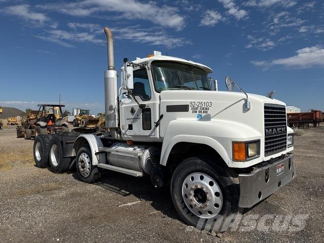Mack CHN613 Vilcēji