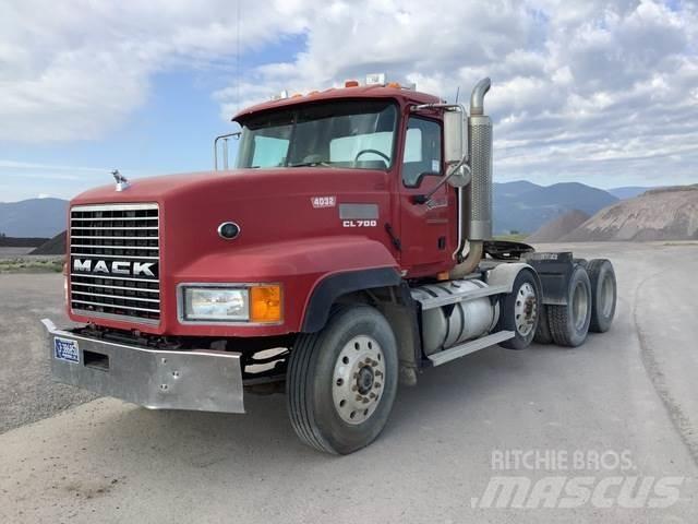 Mack CL733 Vilcēji