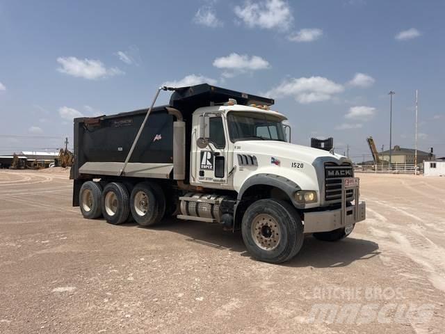 Mack CTP713 Pašizgāzējs