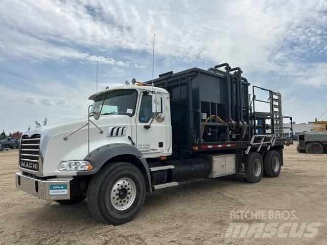 Mack CTR713B Būvniecība- Citi