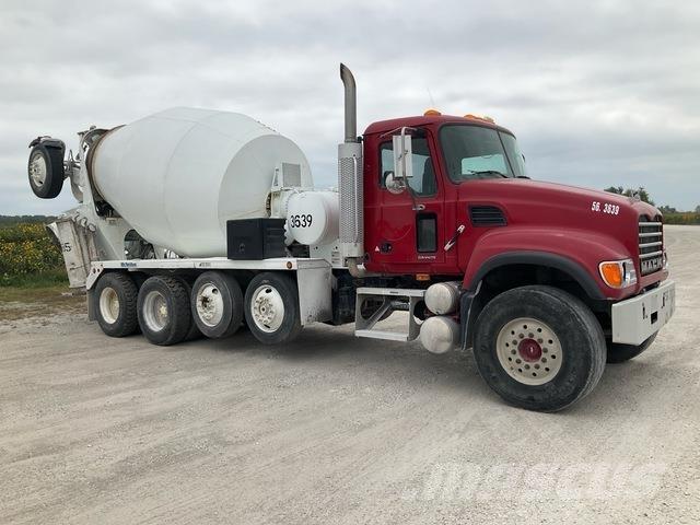 Mack CV513 Citi