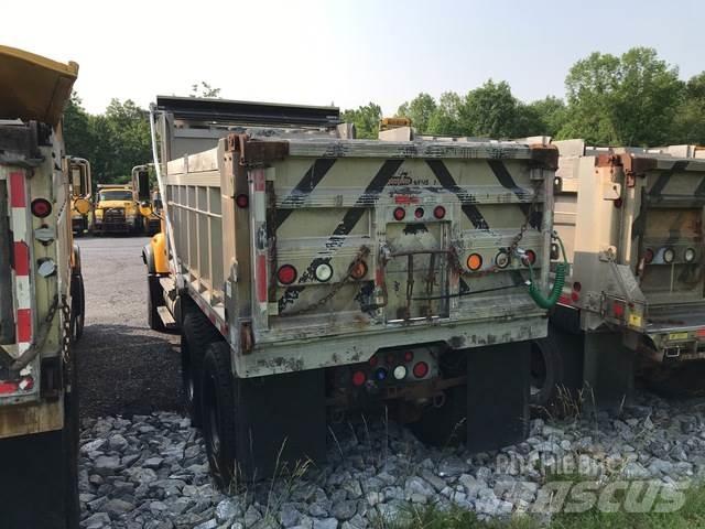 Mack CV700 Sniega naži un tīrītāji