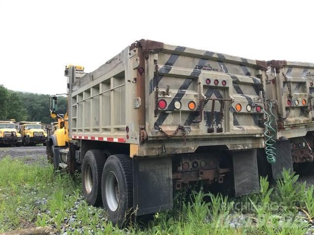Mack CV700 Pašizgāzējs