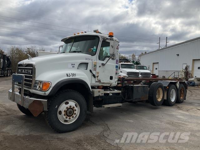 Mack CV713 Kravas automašinas konteineru vedeji