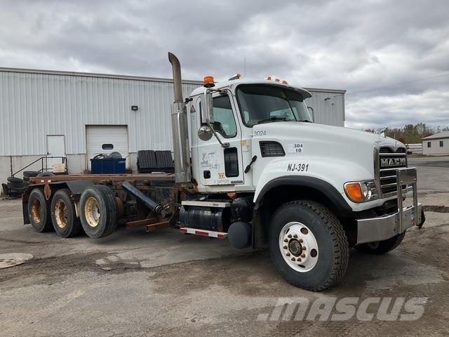 Mack CV713 Kravas automašinas konteineru vedeji