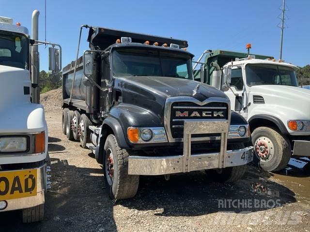 Mack CV713 Pašizgāzējs