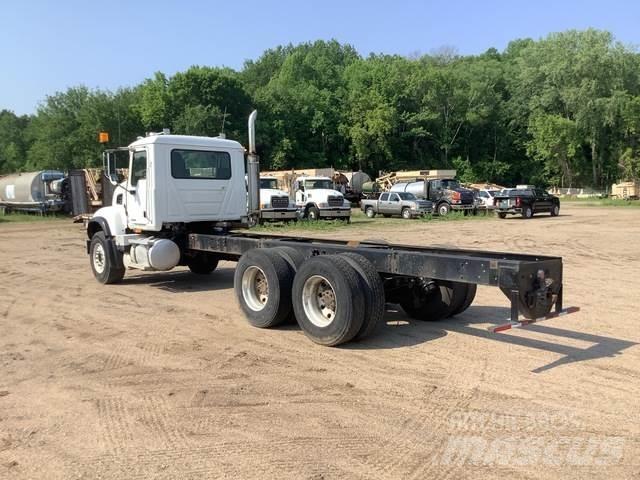 Mack CV713 Kabīnes un interjers