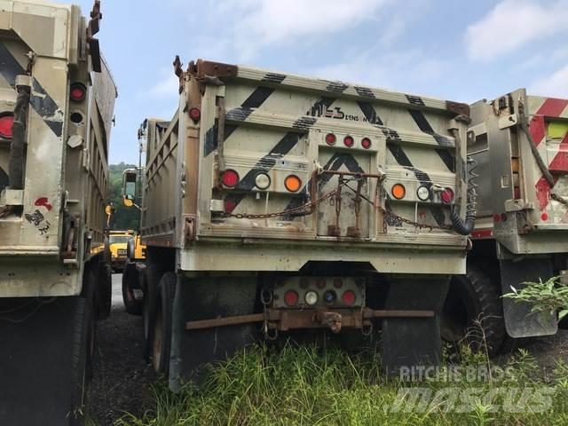 Mack CV713 Pašizgāzējs