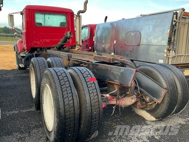Mack CV713 Kabīnes un interjers