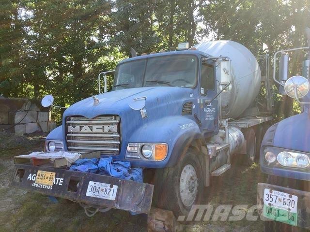 Mack CV713 Pašizgāzējs