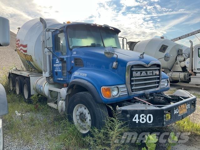 Mack CV713 Citi