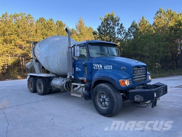 Mack CV713 Citi