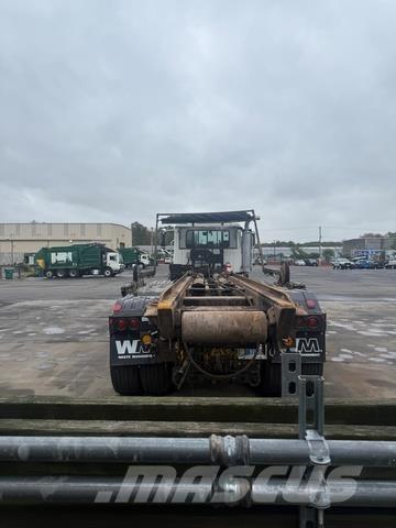 Mack CV713 Kravas automašinas konteineru vedeji