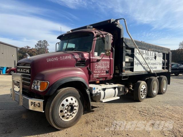 Mack CV713 Pašizgāzējs