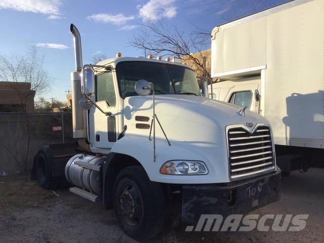 Mack CXN612 Vilcēji