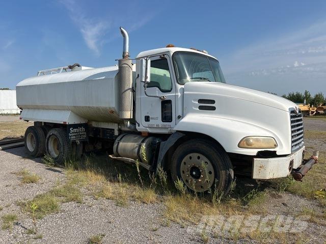 Mack CXN612 Ūdens mašīnas
