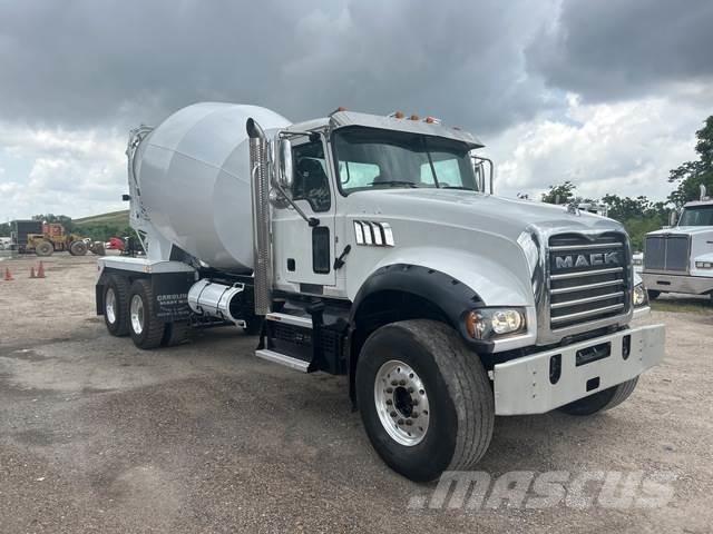 Mack GR64F Citi