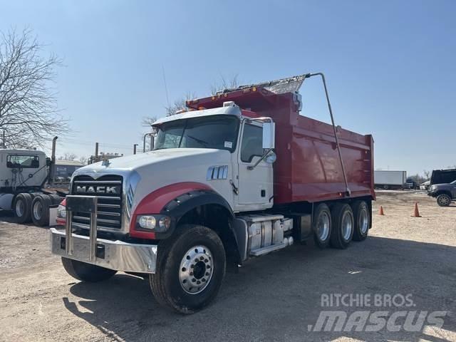 Mack GR65F Pašizgāzējs