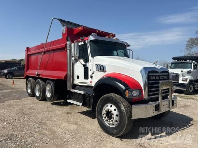 Mack GR65F Pašizgāzējs