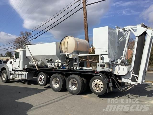 Mack GU713 Betonvedēji
