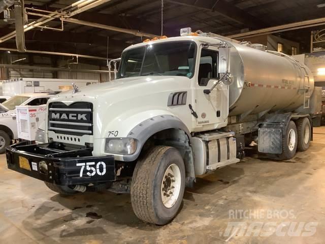 Mack GU713 Ūdens mašīnas