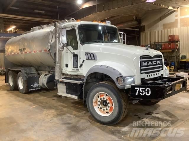 Mack GU713 Ūdens mašīnas