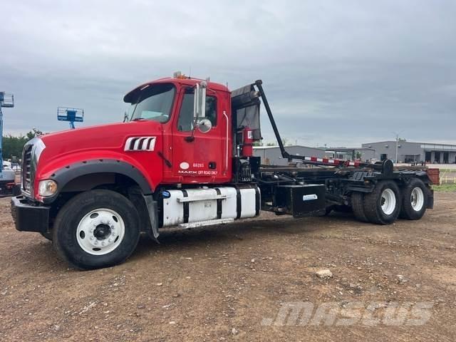 Mack GU713 Kravas automašinas konteineru vedeji