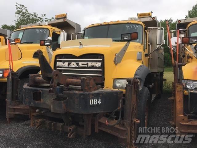 Mack GU713 Sniega naži un tīrītāji