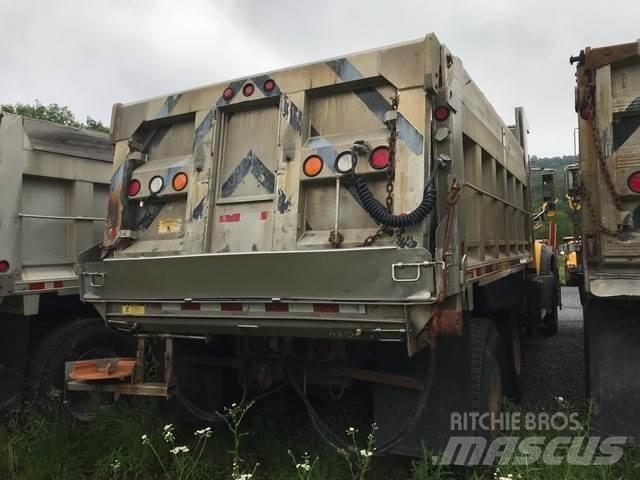 Mack GU713 Sniega naži un tīrītāji