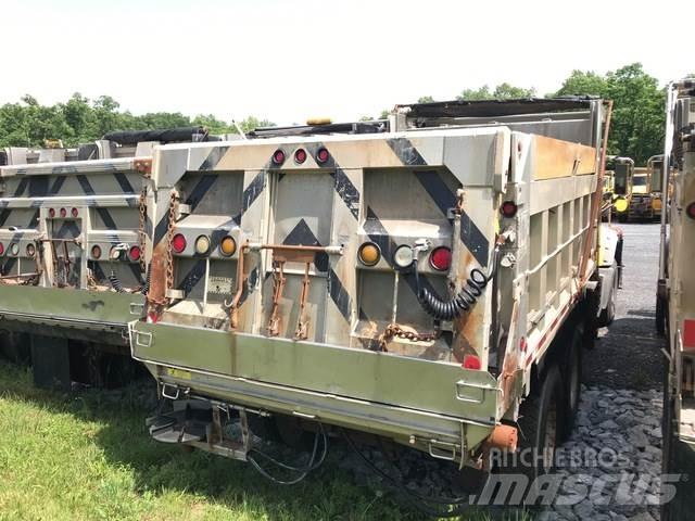 Mack GU713 Sniega naži un tīrītāji