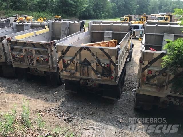 Mack GU713 Sniega naži un tīrītāji