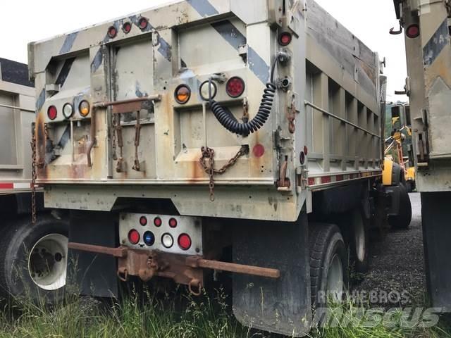 Mack GU713 Sniega naži un tīrītāji