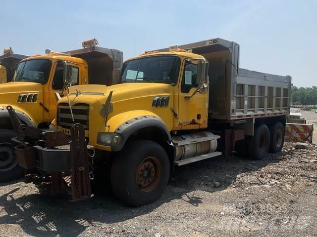 Mack GU713 Sniega naži un tīrītāji