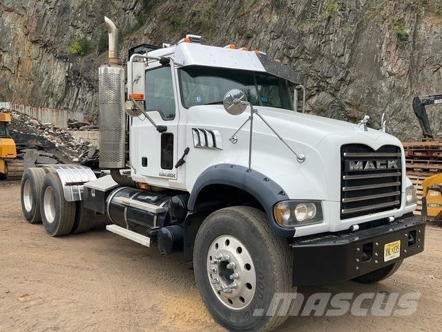 Mack GU713 Vilcēji