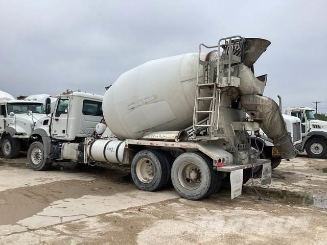 Mack GU813 Citi