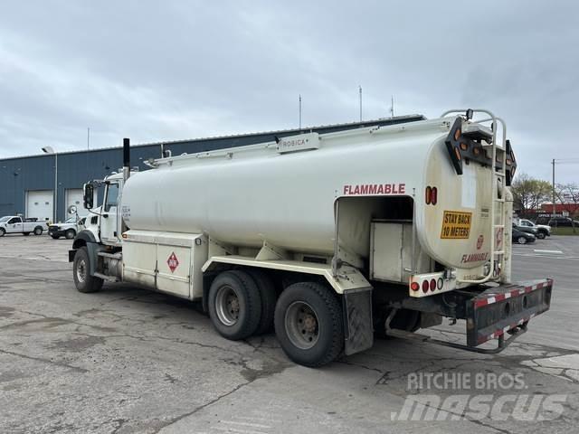 Mack GU813 Autocisterna